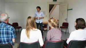 TRAINING ONLINE AMAZING PUBLIC SPEAKING TRAINING