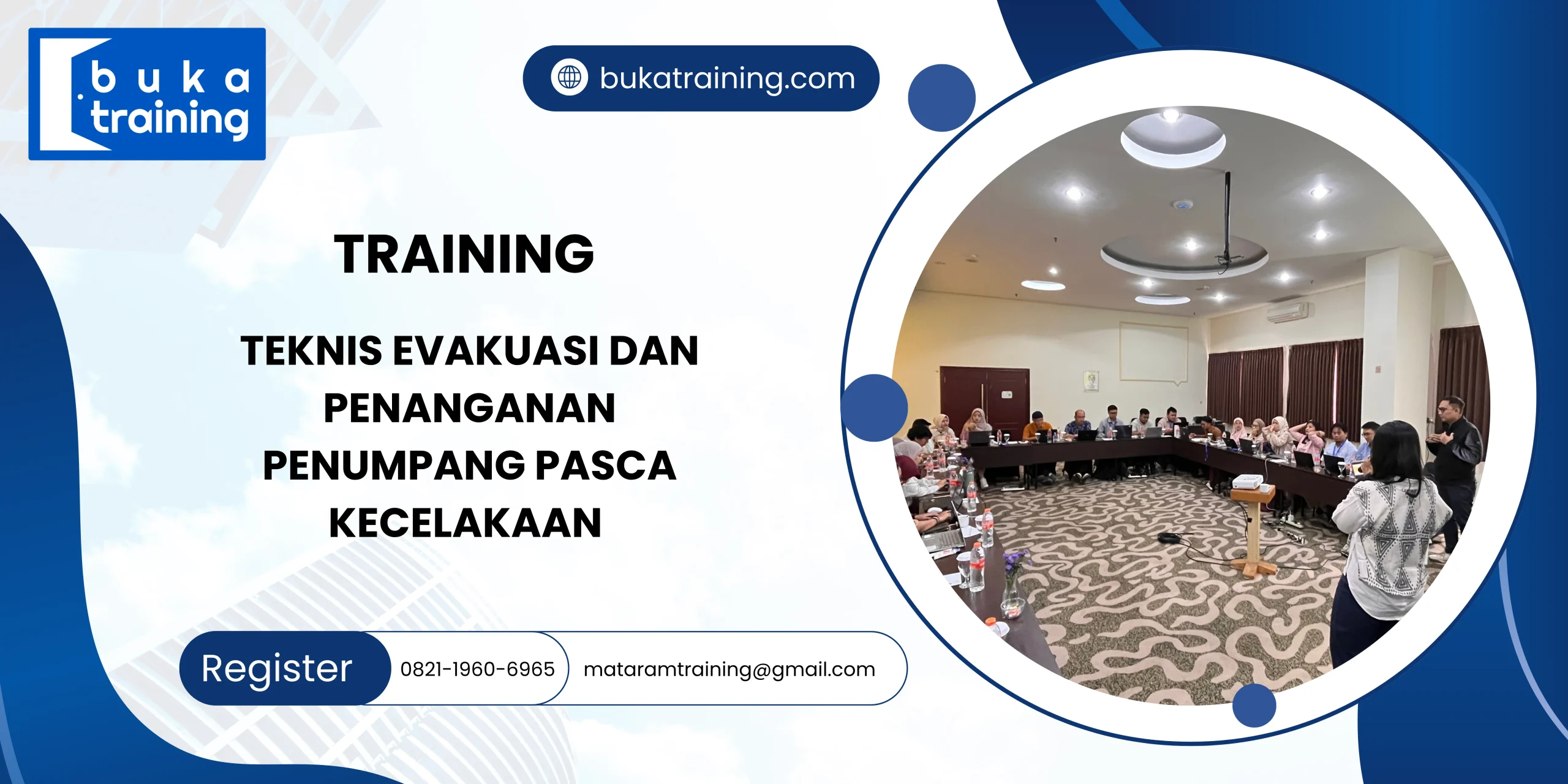 Training penanganan darurat kecelakaan kereta Jakarta